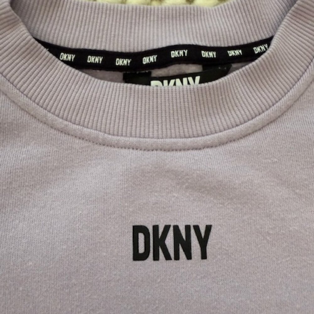 DKNY Women's Soft Long Sleeve Crewneck Comfy Fleece Sweatshirt EUC - Picture 4 of 6